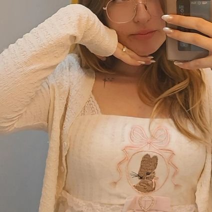 chanbyoll's profile picture. @liaoow