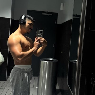 ima be honest, idk wtf I’m doing. NEW ALT HERE 👋🏼