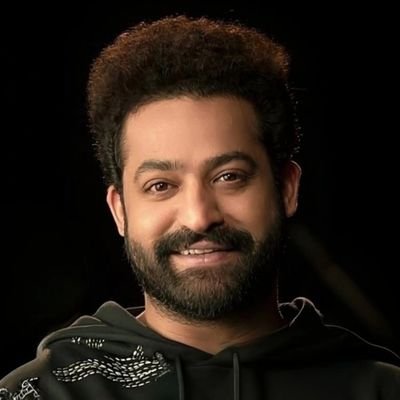 Surya_Ronaldo_'s profile picture. Jivitam evvarini vadilipettadu andari sarada teerchestadi .... @tarak9999 🌍❤️| #War2 💥 #NTRNeel 🥵