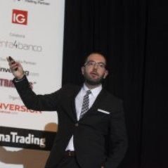 📈Inversor.Lector.Padre.Coruñés. 20 años en bolsa y 18 en Bolsa General Tuits personales 🧠 Aprendiz constante