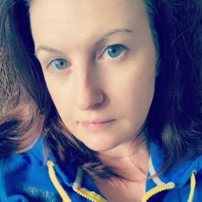 Just a country lady who gave twitter a try lol 😆 I’m looking forward to explore on here. I await great expectations. 😊😊😊