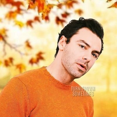 Pia 🇫🇮 • Fan account • Instagram • Facebook •
Sometimes I post Finnish stuff and cute animals... sometimes I make gifs and edits... but mostly Aidan Turner