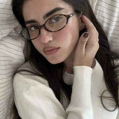 natkaczyta's profile picture. ‧₊˚☁️ ݁˖♡🧸༘⋆ tt: zakochana.w.slowach 
#chcewlasnieciebieap #rumotkaplj 
 #keepmecloseap #stuckwithyouap #inanotherlifeAK