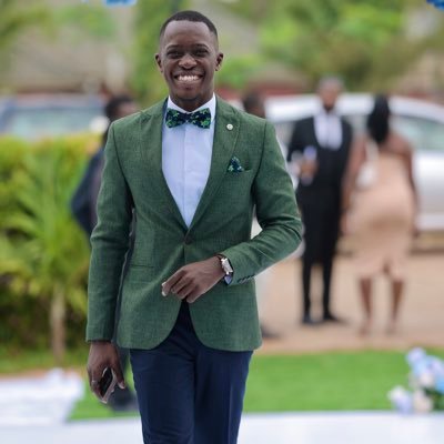 Picture Perfect in a BrOkEn FrAmE. ⭐️proprietor @Alpha_code18 ⭐️Not a Kampala Lawyer 😁