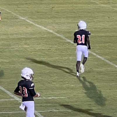 James Houser lll |C/O 2029|🏈ATH, RB,WR,DB|🏀PG| Haltom High School|I show love by dropping 🔥💯🔥
