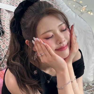 head ploryonce | i love ggs + xlov! | i 💖 my gf @madiapopvt | free palestine🍉 | they/she | nehiyaw lesbian | 28 | Purple Kiss' #OUR_NOW out now!