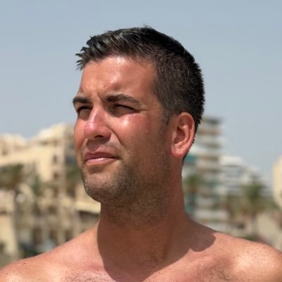 stevJLD's profile picture. •Traveling • Cooking • Exploring         🏳️‍🌈✈️🥘😎🌴🌊