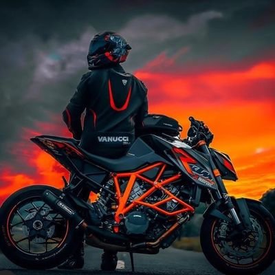 theshubbham's profile picture. University Student 🎓
traveler 🚲
Gujarat 📍