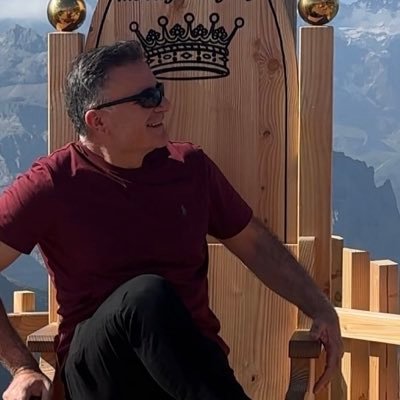 Nerden geldiğini unutanlar, zamane tipler, vefa bilmeyenler uzak dursun