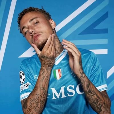 Lindstrømsessuale | Ho un Profilo Privato @sonolindstrom | Tifo Ferrari Lakers e Napoli | Odio Manna e De Laurentiis | Spero nel Fallimento della SSC Napoli.
