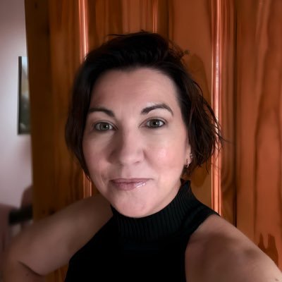 Founder of @pennypopIE - Marketing & Comms and @louthbiznet - Louth Networking ✍🏻 Views are my own
