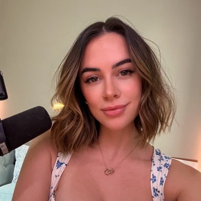 Comlex22's profile picture. hello everyone am free to chat on telegram my telegram is @lexicop21 add meup there