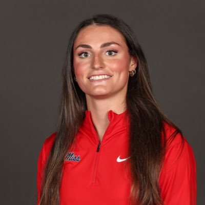 @OleMissSoftball #10 MIF❤️🩵 | 4.0 GPA | 2x 7A State Softball Champ | Multi-Sport Athlete 🥎🏀🏃♀️🏈| # 1 • MIF/OF • Impact Caymol 18u | 2025 Buford HS
