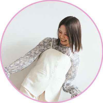 nae_lpdesign's profile picture. ＼想いを伝えて心を動かすデザイン制作をします／全ジャンルOK| LP・バナー・サムネイル・紙媒体対応可 | お問い合わせはDMまで💌 | 相談だけでも大丈夫です◎ | 6時間以内にご返信 | 10月ご依頼受付中⚪︎