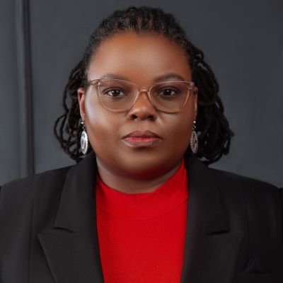 vooesq's profile picture. Let’s make magic happen!✨⤵️