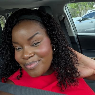 notshytotweet's profile picture. always thinking 🤔