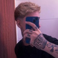 p (@p_luccaferraz) 's Twitter Profile