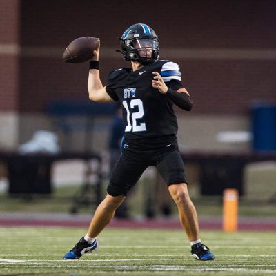 Brady_Brock08's profile picture. QB / Class of 2027 / @Hebronfootball / 5’10 170 / QB trainer: @NxtGearQB11