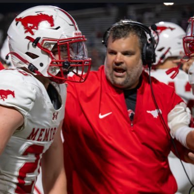Offensive Coordinator Memorial High School, Dallas Cowboys, Chelsea FC, and USMNT fan. Hometown of Jacksonville, Tx.