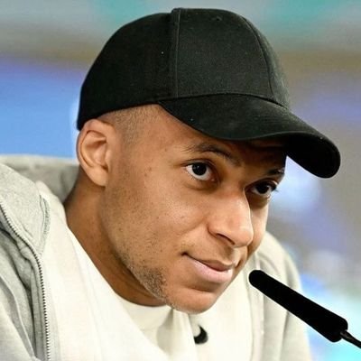 ﴿فَلا تَعلَمُ نَفسٌ ما أُخفِيَ لَهُم مِن قُرَّةِ أَعيُنٍ جَزاءً بِما كانوا يَعمَلونَ﴾🤍