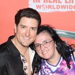 blow your speakers out #1 Stan Fan account for the greatest band of all time big time rush. I was the first one to get custom cards signed by all 4 boys.