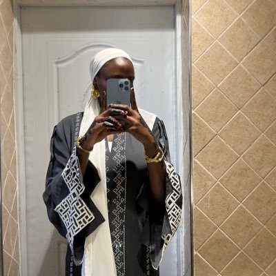 mariam_with_ri's profile picture. 