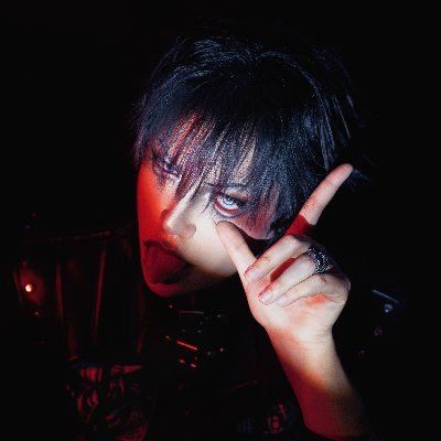 vukscyra's profile picture. ꒷꒦︶꒷ ‧₊ ཐི ♱ ཋྀ ₊‧ ꒦︶꒷꒦
₊ ⊹ cosplayer and photographer ⊹ ₊ 
.˖ ݁  25yo  ݁˖ queer ˖ ݁  ita 𖥔 ݁˖ 
📸 @/vuk.cosphoto .ᐟ.ᐟ ⊹ ₊