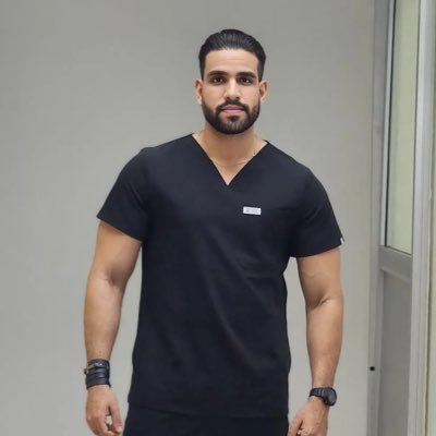 Humberto B. Leclerc MD/ Médico Internista - Gastroenterología-📖 No apto para Sensibles