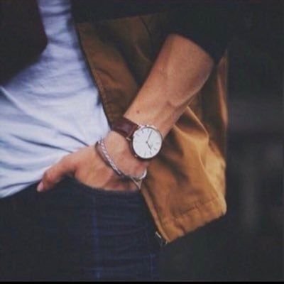 سبحان الله وبحمده سبحان الله العظيم،،،
قيمر و احب العاب الرعب و الفايت 🫠و مرات اغرد عما يعجبني 😎