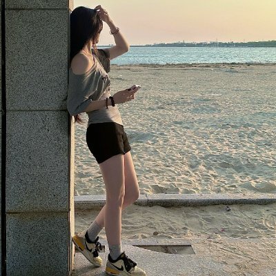 troupe_5748's profile picture. 🌙 Writing my own fairy tale ✨🌸 with strength, style, and a happily ever after 💕👑