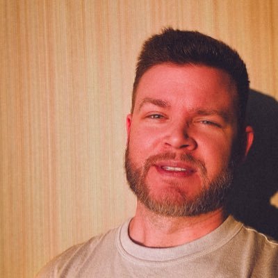 Films, TV, games, & gay things. | Host of @abiteofpod | Dorian Awards/GALECA Critic Member @DorianAwards