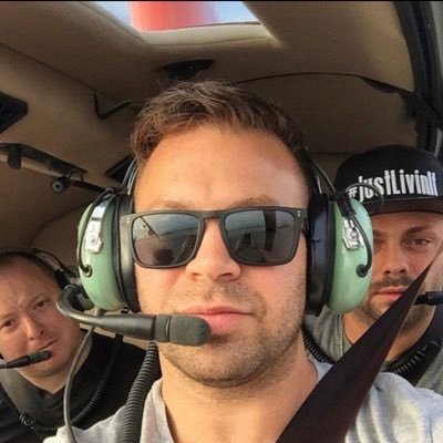 kaldawass's profile picture. Every Morning You Have Two Choices👣: Continue To Sleep With Your Dreams Or Woke Up And Chase Them 🎤💪