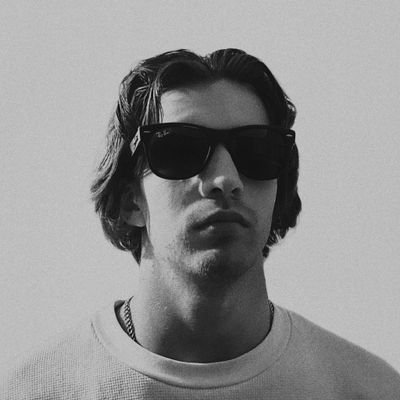 gabdwe's profile picture. “𝙼𝚘𝚟𝚒𝚎𝚜 𝚍𝚘𝚗’𝚝 𝚌𝚛𝚎𝚊𝚝𝚎 𝚙𝚜𝚢𝚌𝚑𝚘𝚜. 𝙼𝚘𝚟𝚒𝚎𝚜 𝚖𝚊𝚔𝚎𝚜 𝚙𝚜𝚢𝚌𝚑𝚘𝚜 𝚖𝚘𝚛𝚎 𝚌𝚛𝚎𝚊𝚝𝚒𝚟𝚎!”