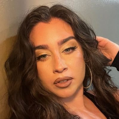 mahaasiah's profile picture. 🏳️‍🌈