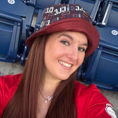 she/her • david fry truther • letting cleveland sports ruin my weekends for 29 years. opinions are my own! #GuardsBall • #LetEmKnow • #DawgPound