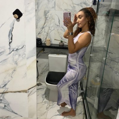 FabriciaAlvess's profile picture. @fluminense/

Leozinho🖤