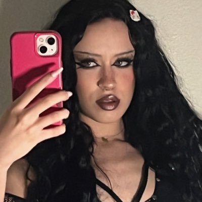 sorceress slut ♱ tatted bimbo w a fat ass ♱ main is @sweetiepilledd ♱ 18+ ONLY ♱ chat w me on of/fansly ૮꒰ ˶• ༝ •˶꒱ა ♡ https://t.co/QDBpB2xpHi