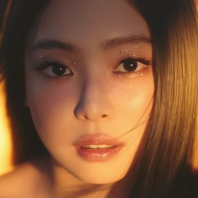 xjennie777's profile picture. If Jennie has a million fans ,I am one of them.If Jennie has one fan,I am the one,If Jennie has no fans,it means I’ve left this earth 👑(pretty jendogs/rubies)