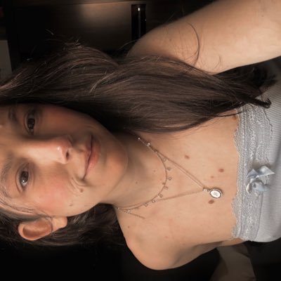jornalista • especialista em Ciência Política e Gestão Pública • 🇪🇪 • @bcarolinef_ @vaiquetotevendo