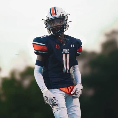 C/O 2029 W.E.B Dubois high, 3.0 GPA DB\WR HT:5’10 WT:145 Email:5starrcorieon@gmail.com