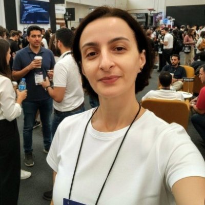 Frontend + Aspiring Indie Dev • React, Vue, Python • Code × Graphic Design • Introvert • Lifelong learner • Curious cat (='.'=) | @remote_dev_job mom