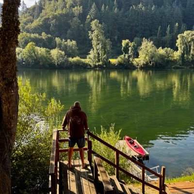 BoyDadFarmer's profile picture. I dad the heck out of boys. And I farm.