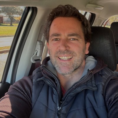 LeandroGom19754's profile picture. Concejal  por @LLibertadAvanza T.Lauquen🦁🇦🇷 Ingeniero Civil 👷‍♂️ dueño en INGETRAN- Construc y Transporte 🚚 Inversor Bursatil 📈Gimnasio🏋️‍♀️ - ❤️🐶