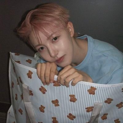 starchenji_'s profile picture. renmin and chenji 🧸💗