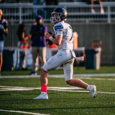 St. Thomas Academy | MN | 2027 | Dual Threat QB | 6’2 | 185lbs | 37” Vert |