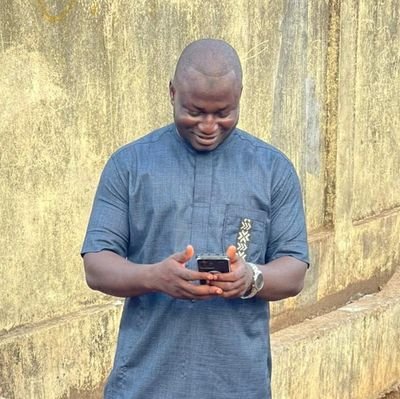 Ne perde jamais la foi de réussite,
continue sur ton chemin le moment du bonheur arrivera Inch'Allah.
@ibnalhassanekeita