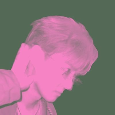 ๑ (mostly RT) ๑ it's either suho or 2D anime men or powerful girls or whatever catches my eye at this point ๑