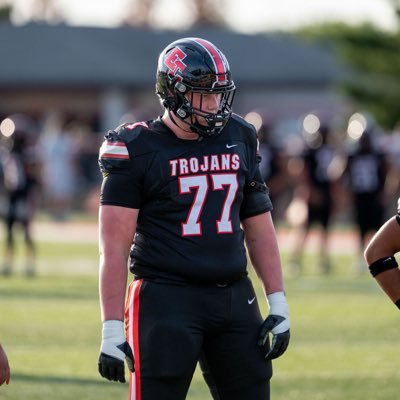 6’6 315lbs | 82.5” Wingspan | OL & DL #77 | 3.5 GPA | East Central Trojans | Class of ‘26 | NCAA: 2308974596 | 513-713-2006 | hank.timon@icloud.com
