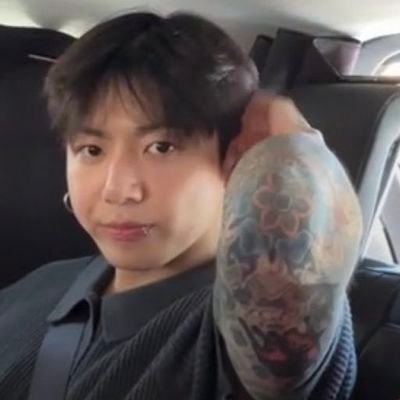 《Throw stones at me, we have no fear anymore...we are together bulletproof.》
☆ #방탄소년단 ♡
𝙡𝙤𝙖𝙙𝙞𝙣𝙜 𝙪𝙣𝙩𝙞𝙡 2026⏳️