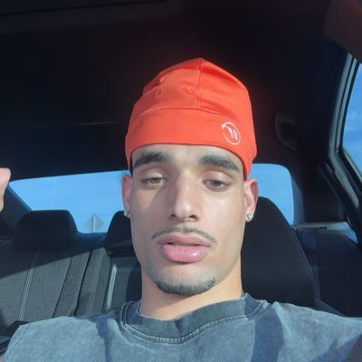 CadeHolzman's profile picture. HTMBB | 6’8 Wing | 2022 | DBR | 👻: cade.holzman